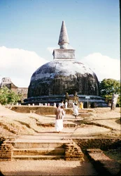 Ansicht einer Dagoba (Buddhistischer Dom)